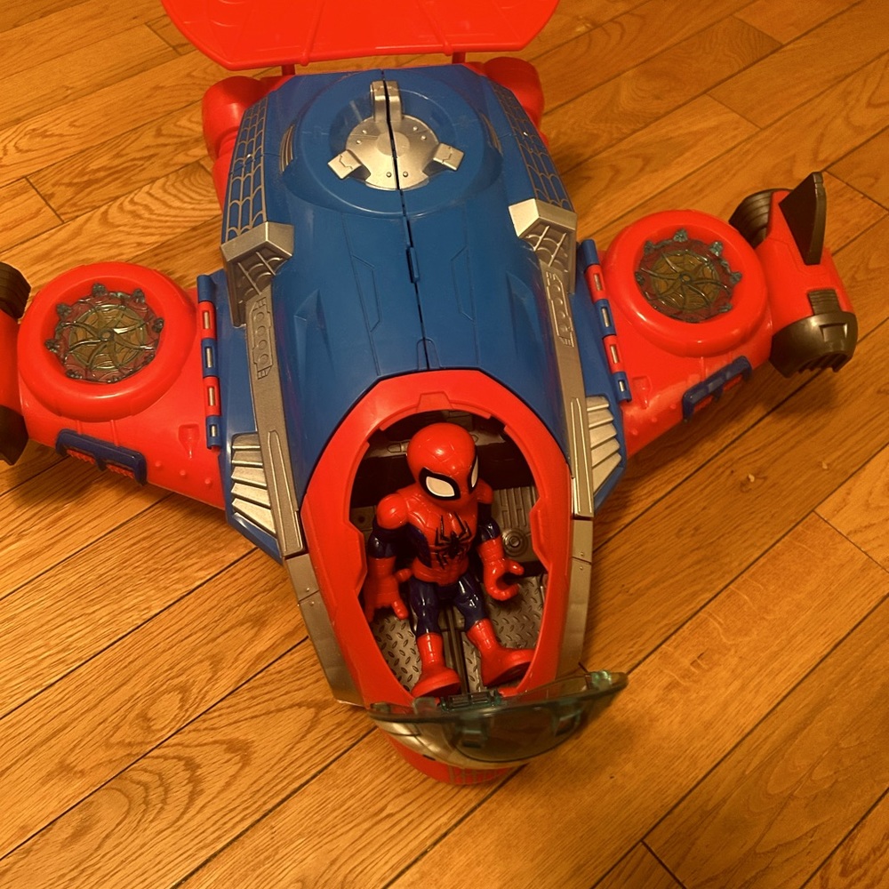 Marvel Super Hero Adventures Spider-Man Jetquarters-77.00 on Amazon